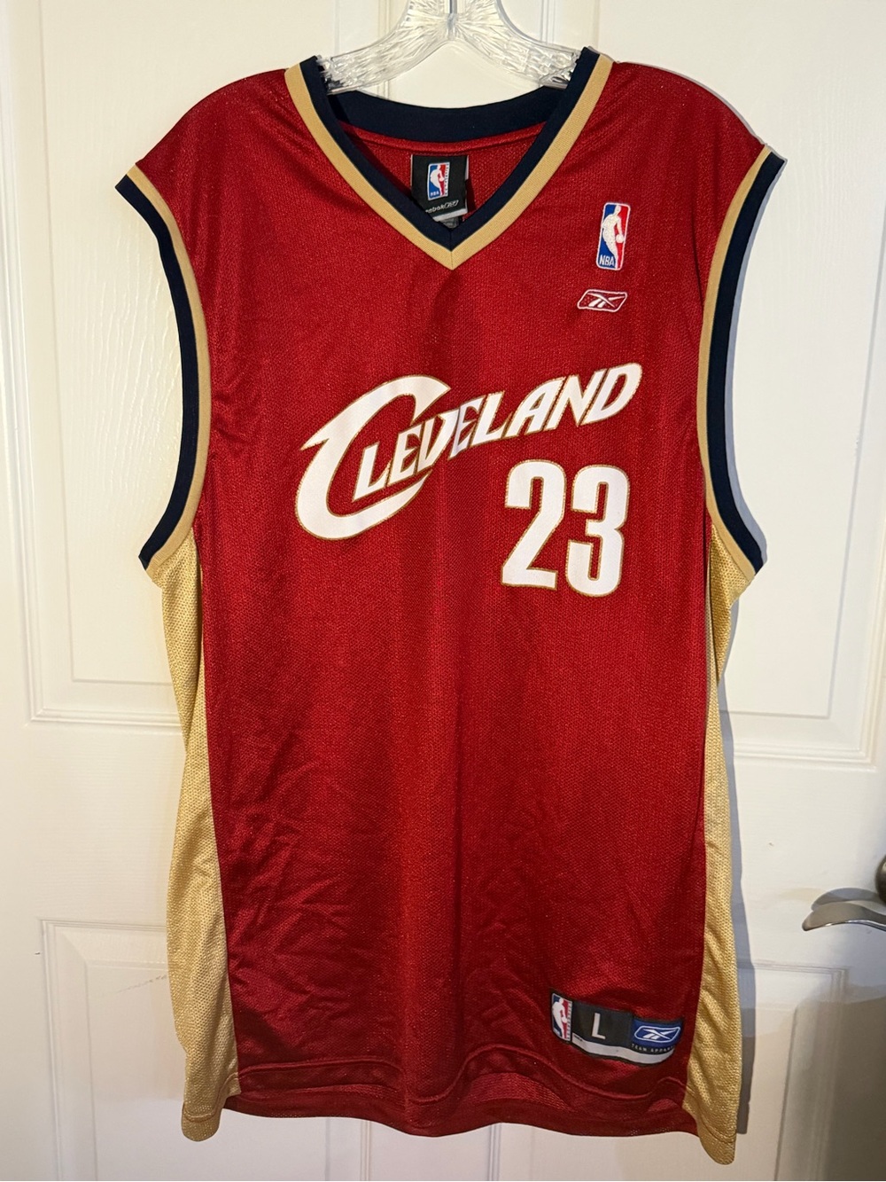 LeBron James #23 Cleveland Cavaliers Reebok NBA Jersey Red Gold Men’s L